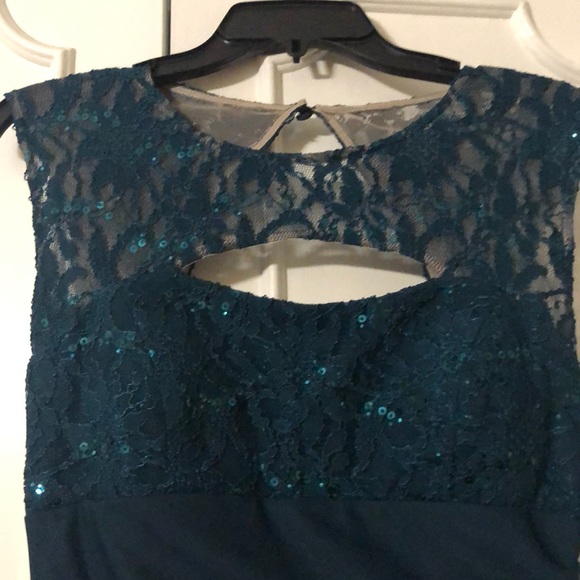 Dark green formal/prom/evening gown - Picture 3 of 4